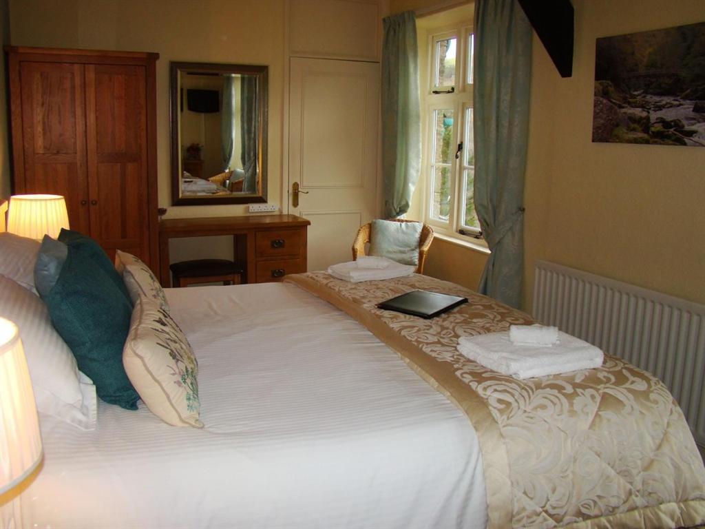 Pine Lodge Lynton Room photo